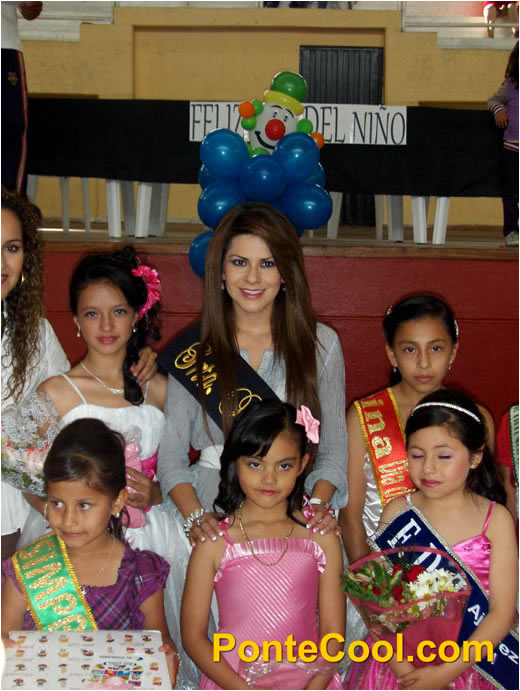  Salome Marín compartió con los niños de la FDT