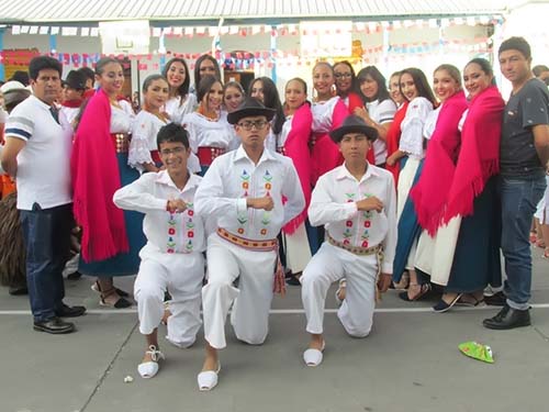 Concurso de Danza Renacer Floreano U. E. Teresa Flor 2019