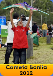 Cometa Bonita 2012