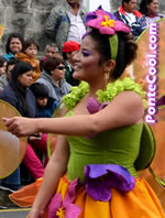 Colegio Guayaquil Desfile de la Fiesta de la fruta y de las flores Ambato 2015