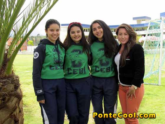 Inicio de clases periodo lectivo 2017 - 2018 en los Colegios de Ambato