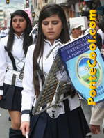 Unidad Educativa La Inmaculada Desfile del 12 de Noviembre de 2015