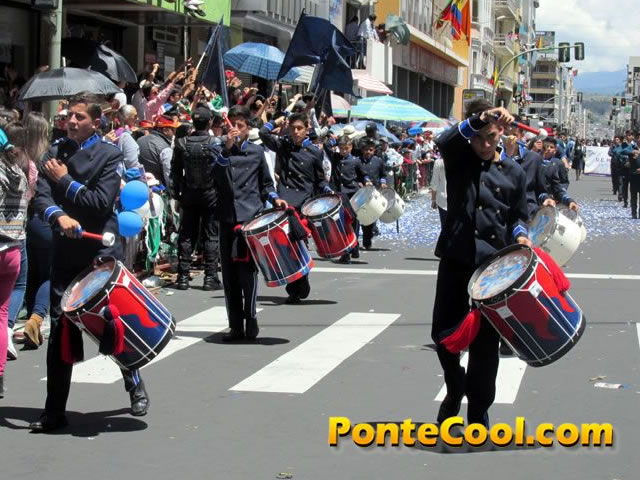 Colegio Pio X Desfile del 12 de Noviembre de 2016