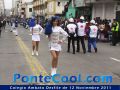 Colegio Ambato en el Desfile del 12 de Noviembre del 2011