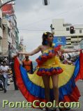 Colegio Hispano America Desfile Fiesta de la Fruta y de las Flores Ambato 2012