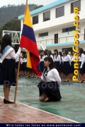 Unidad Educativa La Inmaculada Juramento a la Bandera 2013